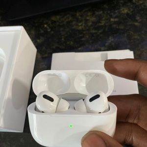 AirPods Pro